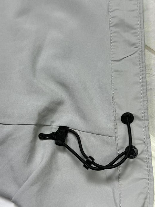 原单正品始祖鸟索拉诺系列外套 越南货 Solano Hoody 春秋新款
黑灰两色， S-XXXL 现货出 
日常穿搭好伴侣 商品图6