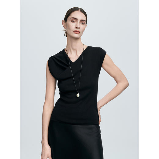 棉仓363635019-初棉荡领无袖针织衫 商品图0