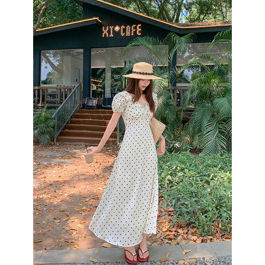 <曾小咸推荐>现货秒杀 ！微信超特价！法式复古收腰波点连衣裙 日常199.99 立减100 秒杀99.99！！ 商品图1