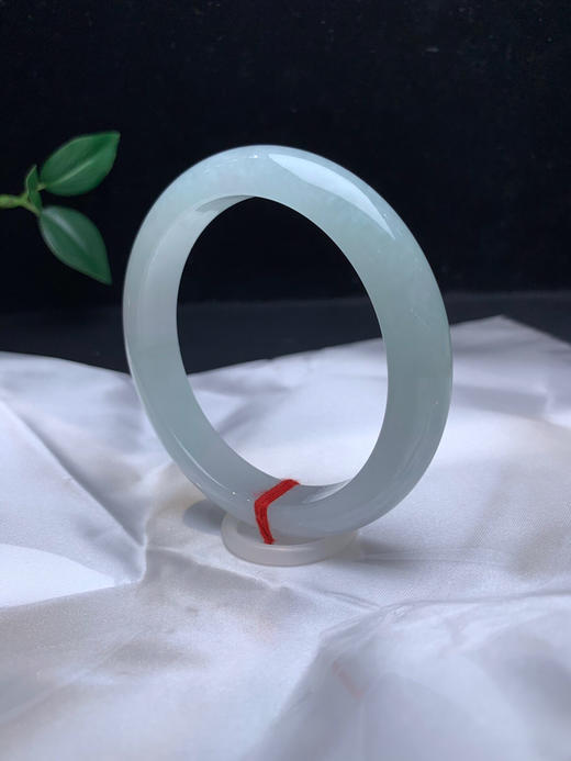 612823，60.5冰晴底手镯，冰冰的，清新水润，干净 商品图3