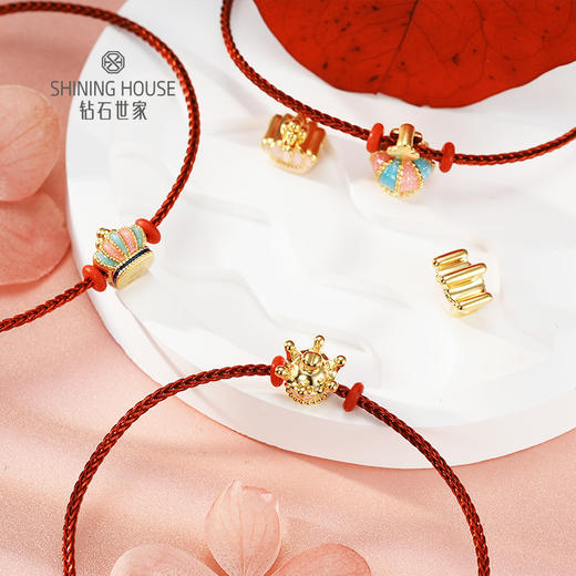 【定价黄金】【限时8折】【现货】萌出色系列小金冠彩金5款可选 3D黄金硬金珐琅工艺（送手绳）（约0.33克±0.1克） 商品图5