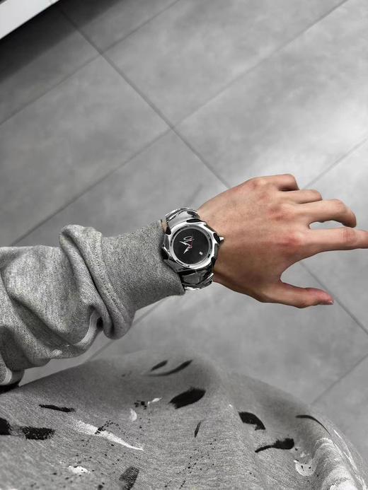 欧克利 Oakley 异形刀锋Y2K中古手表 复古未来风潮流腕表 商品图1