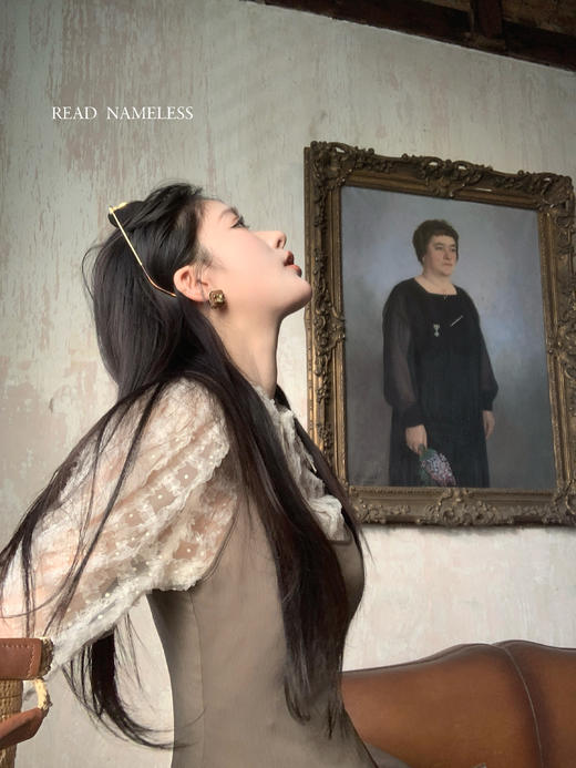 Read Nameless /韩国款精致网纱透肤衬衫 2025/5/3 商品图2