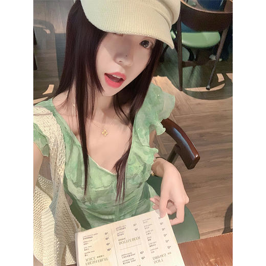 【折后再享2件88折】现货秒杀！微信打折价！韩系度假风绿色碎花连衣裙 日常229.99 立减100 秒杀129.99！ 商品图2