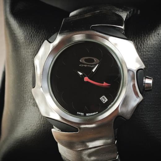 欧克利 Oakley 异形刀锋Y2K中古手表 复古未来风潮流腕表 商品图6