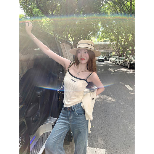 <曾小咸推荐>韩系刺绣字母针织开衫吊带两件套 商品图2