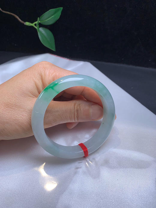 612834，54冰飘绿手镯，冰冰的 飘一抹辣绿色，冰透清新 有特色 商品图5