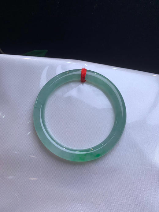 612830，54冰绿细圆条，整条冰冰润润，种老清爽，特别秀气 商品图4