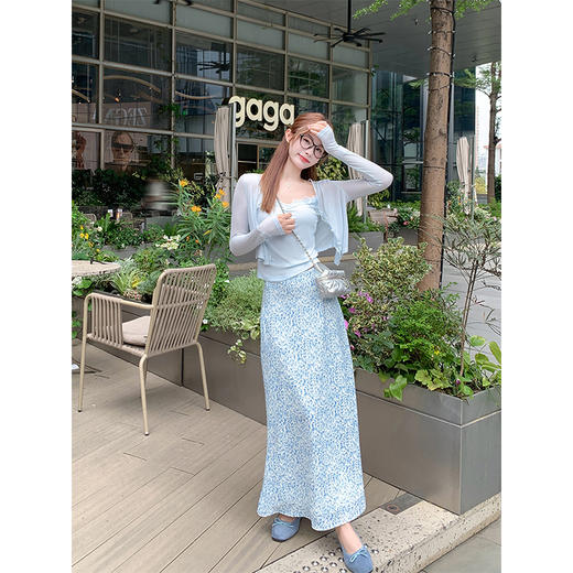 <曾小咸推荐>温柔蕾丝花边蓝色针织开衫两件套 商品图0