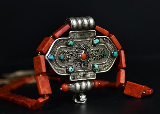 老铜嘎乌盒草珊瑚项链 商品图1