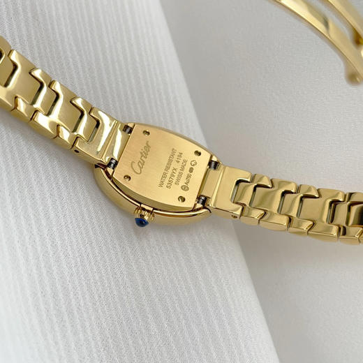 卡地亚浴缸Baignoire1920系列，进口瑞士石英机芯，316L精钢表壳表链，淬火钢蓝指针，标志性罗马表盘，弧形水晶镜面，月牙形表链环环相扣❕❕❕ 商品图5