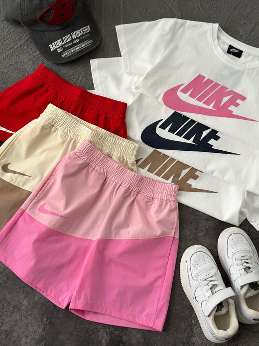 耐克儿童纯精梳棉速干短裤套装 商品图1