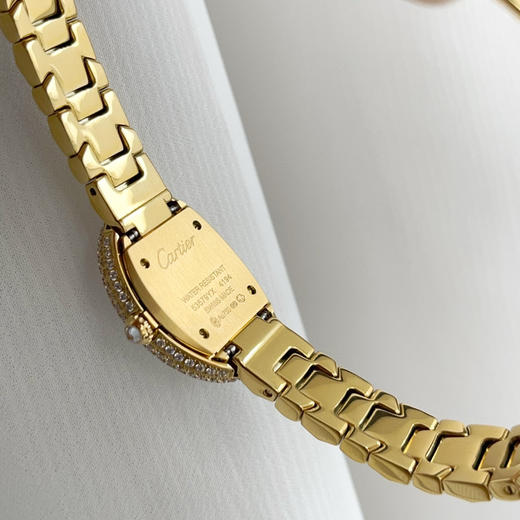 卡地亚浴缸Baignoire1920系列，进口瑞士石英机芯，316L精钢表壳表链，淬火钢蓝指针，标志性罗马表盘，弧形水晶镜面，月牙形表链环环相扣❕❕❕ 商品图6