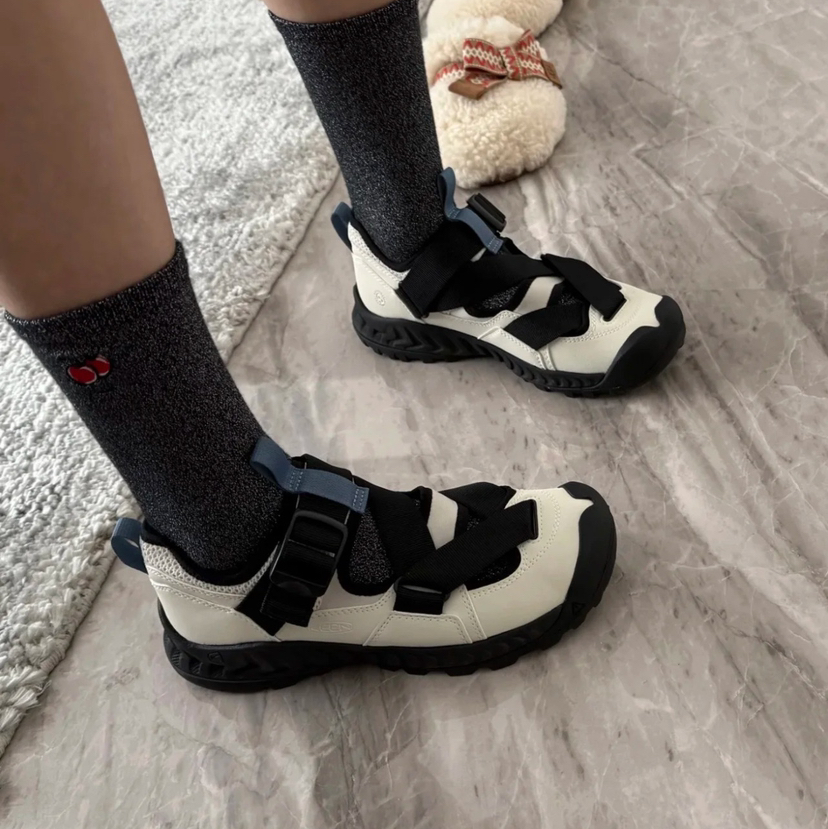 25年新款KEEN 玛丽珍户外凉鞋032813