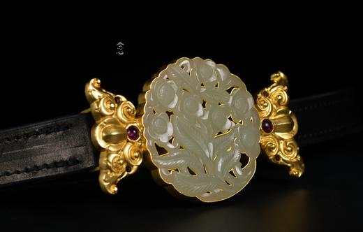 錾刻银鎏金双蝴蝶和田玉镂空花枝碧玺皮带 商品图2