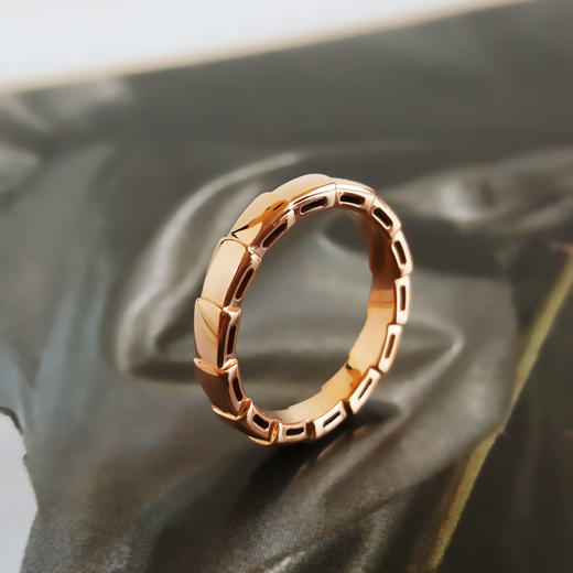 【95新】BVLGARI宝格丽Serpenti Viper系列18K玫瑰金蛇骨戒指53号中性款现售价：6000！230425TB02 商品图5