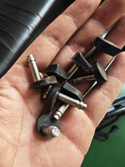 【货号03110】100型角磨机自锁帽 一体成型自锁按钮磨光机锯片自锁 商品图4