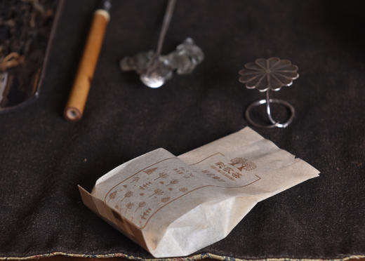 彩农茶｜易武古曼撒核心区2025明前头春晒红茶 商品图4