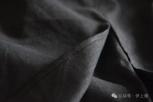 26年年初福利2~7折！黑色镂花半裙 商品图3