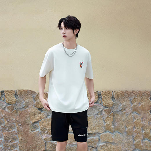 【断码清仓】HX 夏季圆领短袖T恤印花彩绘宽松情侣打底衫微宽松S102522546101 商品图2