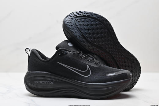 耐克NIKE VOMERO 18 PLUS舒适减震防滑低帮跑步鞋HM6805-101男女鞋 商品图4