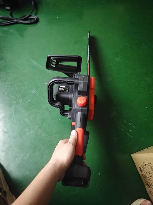 【货号04457】包邮42V卡玛顿M7无刷电链锯16寸锂电电链锯链条锯牧田款裸机头 商品图4