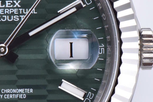 clean厂/c厂126334  41 格纹面日志 小手腕福音  3珠/板带款式 这个型号我们是购入了原装正品 二手基于正品original原版开模的super copy版本❕❕❕ 商品图4