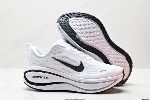 耐克NIKE VOMERO 18 PLUS舒适减震防滑低帮跑步鞋HM6805-101男女鞋 商品图3