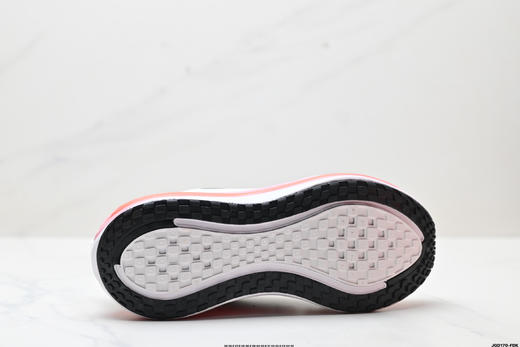 耐克NIKE VOMERO 18 PLUS舒适减震防滑低帮跑步鞋HM6805-101男女鞋 商品图8