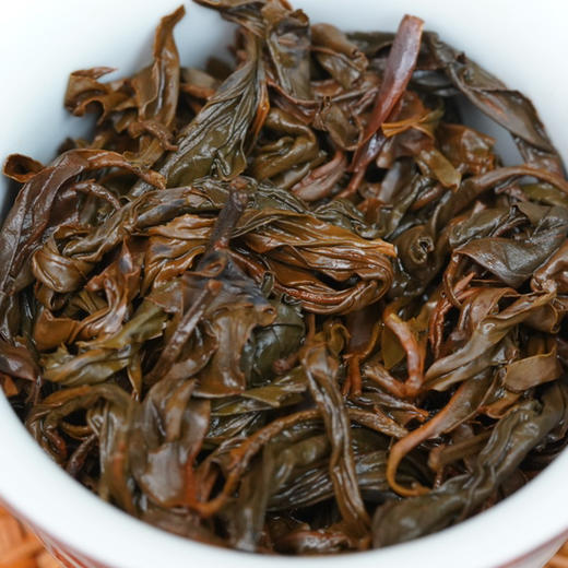 【单株野生红茶】凤庆滇红 大摆田茶叶厂的精品红茶 货少 新货 200克/包 商品图3