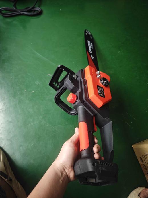 【货号04457】包邮42V卡玛顿M7无刷电链锯16寸锂电电链锯链条锯牧田款裸机头 商品图5