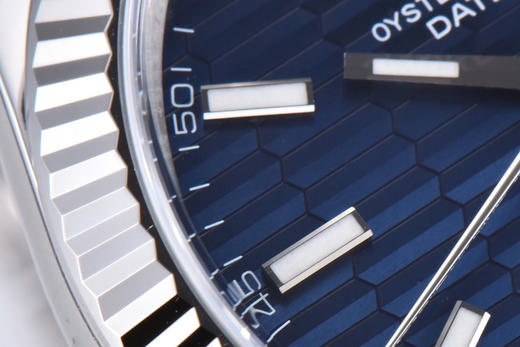 clean厂/c厂126334  41 格纹面日志 小手腕福音  3珠/板带款式 这个型号我们是购入了原装正品 二手基于正品original原版开模的super copy版本❕❕❕ 商品图7