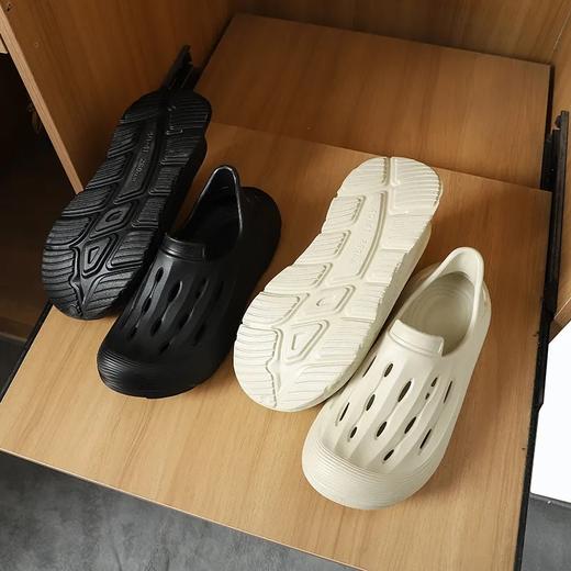 【xyw-1868】男子羔颜值舒适软底洞洞凉鞋！！ 商品图1