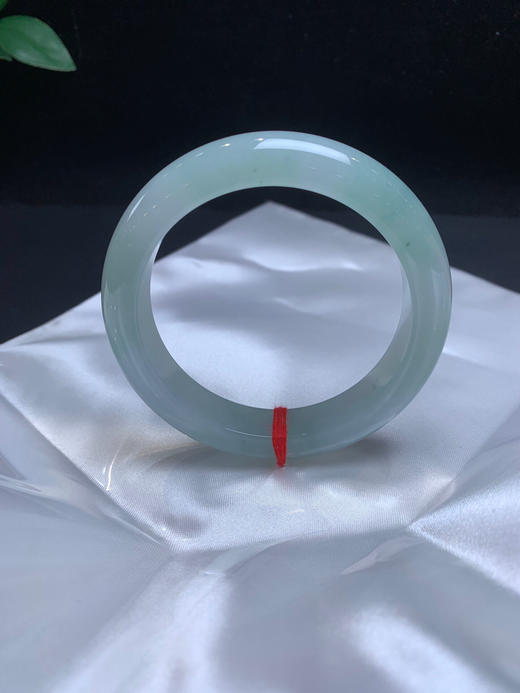 612843，55.2晴水底手镯，整条带淡淡的底色、清新干净、很秀气 商品图0