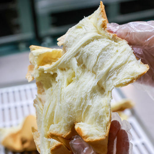 林小丫 特香包  现做现发  绵密松软，厚实有嚼劲，0添加的健康代餐面包 商品图1