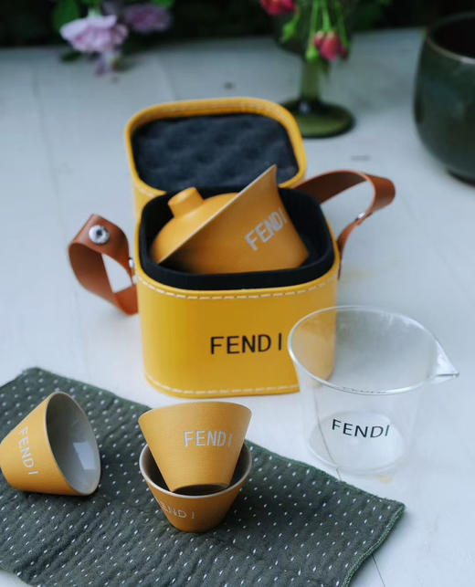 贸易公司渠道，外贸FENDI芬迪svip会员礼遇茶具礼盒套装，旅行套装。五件套➕收纳盒。数量不多 商品图8