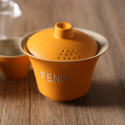 贸易公司渠道，外贸FENDI芬迪svip会员礼遇茶具礼盒套装，旅行套装。五件套➕收纳盒。数量不多 商品图5