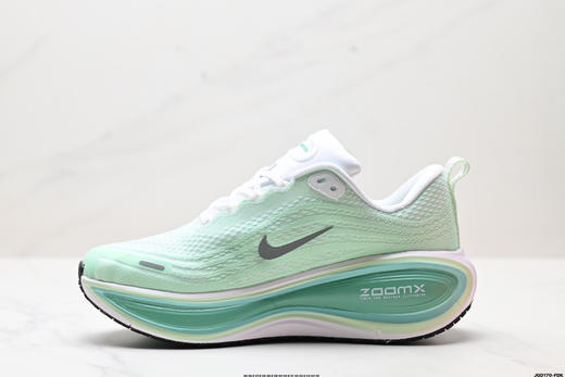 耐克NIKE VOMERO 18 PLUS舒适减震防滑低帮跑步鞋HM6805-101男女鞋 商品图2