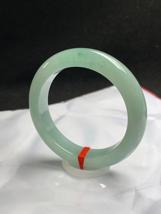 612849，54.5圈口，糯化晴底飘花正圈平安镯，清水底色，底色清爽，飘淡花 商品图2