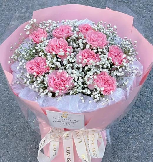 10支康乃馨满天星花束 商品图0