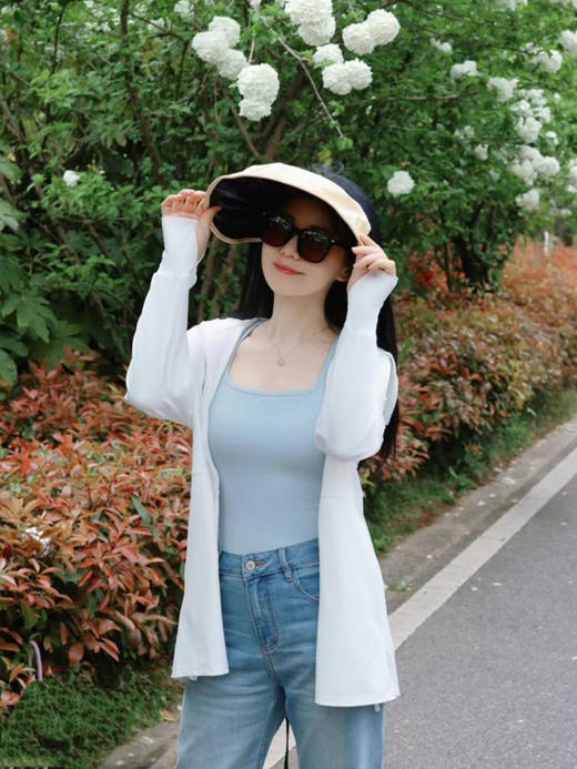 【从九款背心里选出来的 最终版 板娘同款背心】部分预售7-10天  斜方肌、副乳隐藏术背心 专业防跑杯 升级透气水滴杯 聚拢有型 外穿好看 商品图0