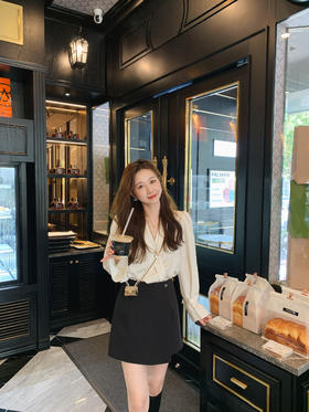 M码 金蘑菇菇【黑标手工坊 世家限定】世家限定 v领衬衫 现货