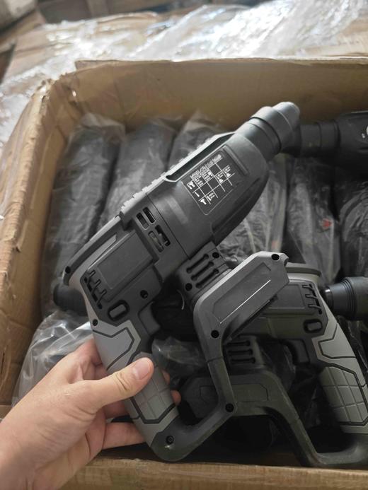 【货号04412】包邮锂电电锤机头送转换器大艺牧田款通用颜色随机发无刷电锤 商品图8