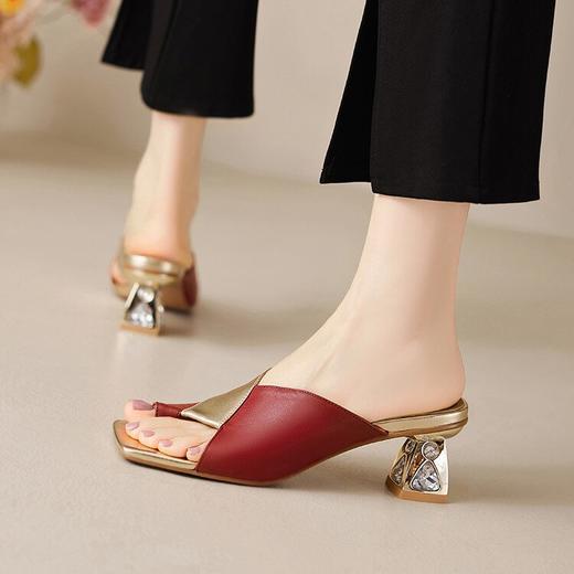 【预售5天】夏日必备复古百搭时尚露趾方头拼色高跟凉鞋MBJR&6895 商品图1