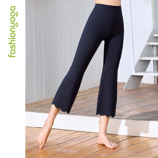 凡圣瑜伽喇叭花朵七分裤FY15712 商品图4