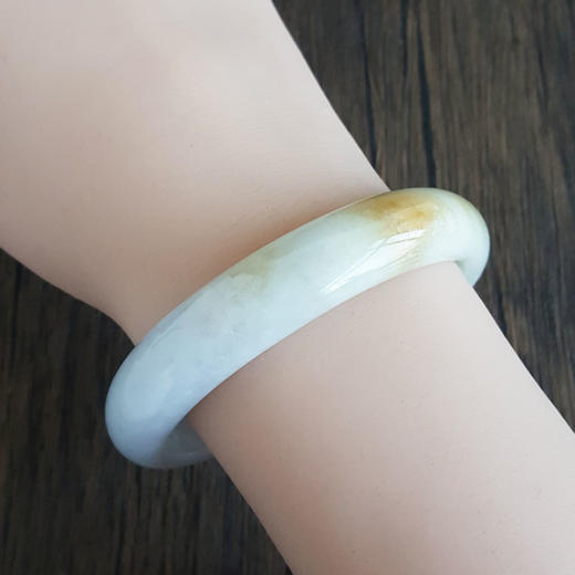 【天然正品】天然细腻糯种56.5号浅紫飘黄贵妃翡翠手镯女士现售价：2380！040525XY08 商品图7