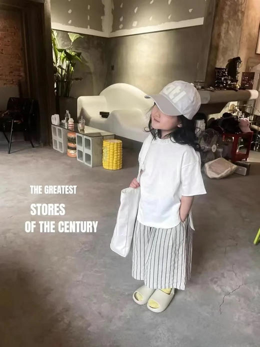 🌺夏天孩子爱出汗，【小野日记Yono's Diary夏季女宝宝日韩风格纯棉套装（XY-T-061）】👶🏻棉质面料强大的透气吸汗功能 🥰能时刻保持宝贝肌肤干爽，🔥远离闷热和黏腻。 商品图0