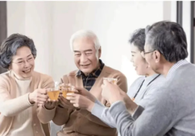 让你亲眼目睹血脂分解！喝了8天，血液清澈、头脑清晰，浑身使不完的劲儿