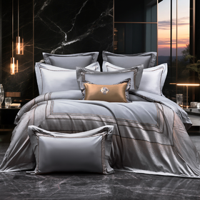 多喜爱 60S全棉色织提花四件套·晏礼 【60S长绒棉】【色织提花】【三方拼边工艺】【宽边枕套】【礼箱包装】轻奢品质 柔润丝光 高支高密 花型立体 双面设计