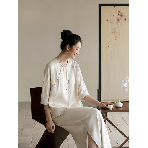 牧衣游原创 重磅双宫绸手工刺绣桑蚕丝套头衫复古真丝上衣 山外曲 商品图1